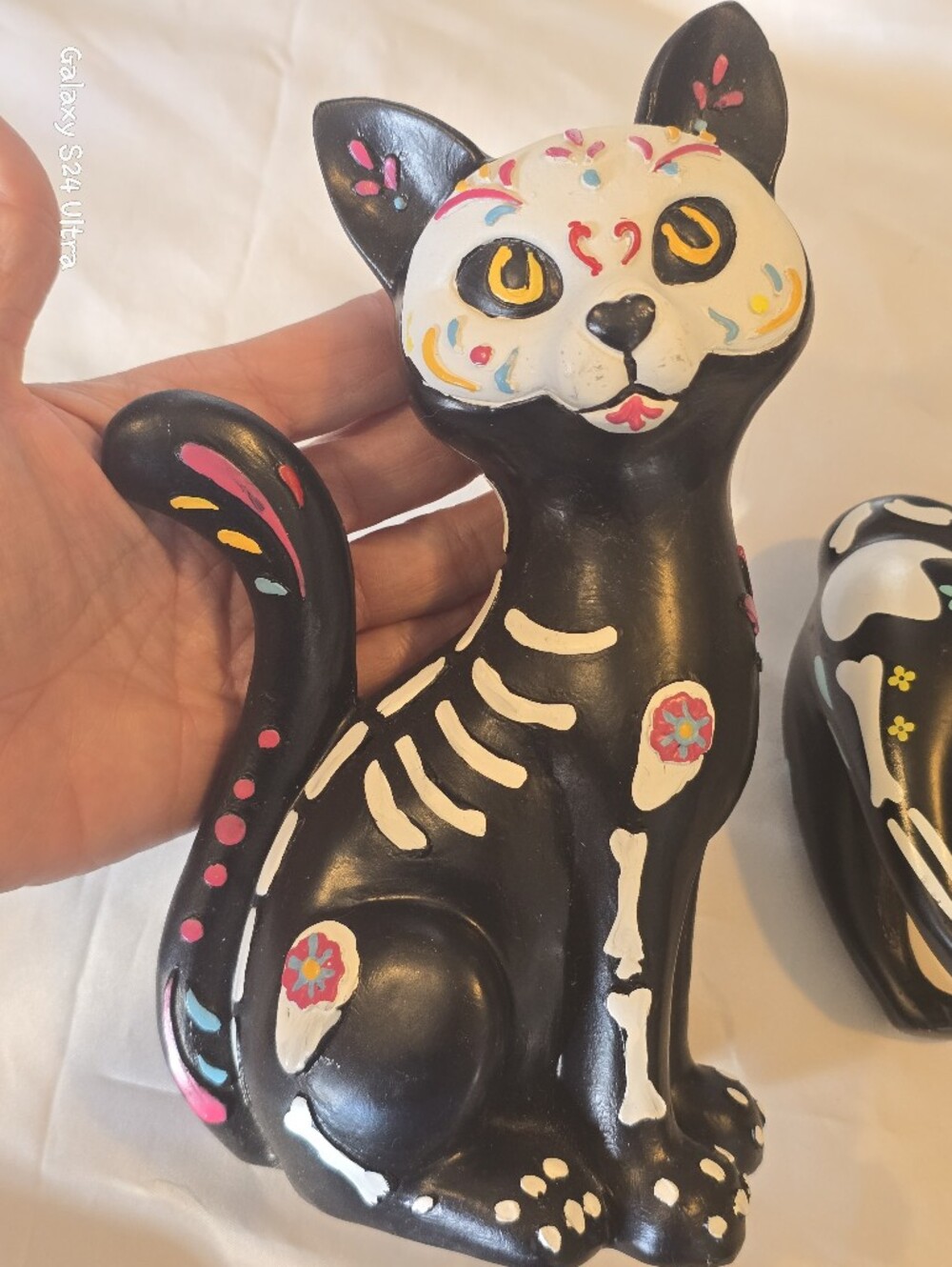 Día de los Muertos(Day Of The Dead) Black Cat Figurine with white skeleton NWT